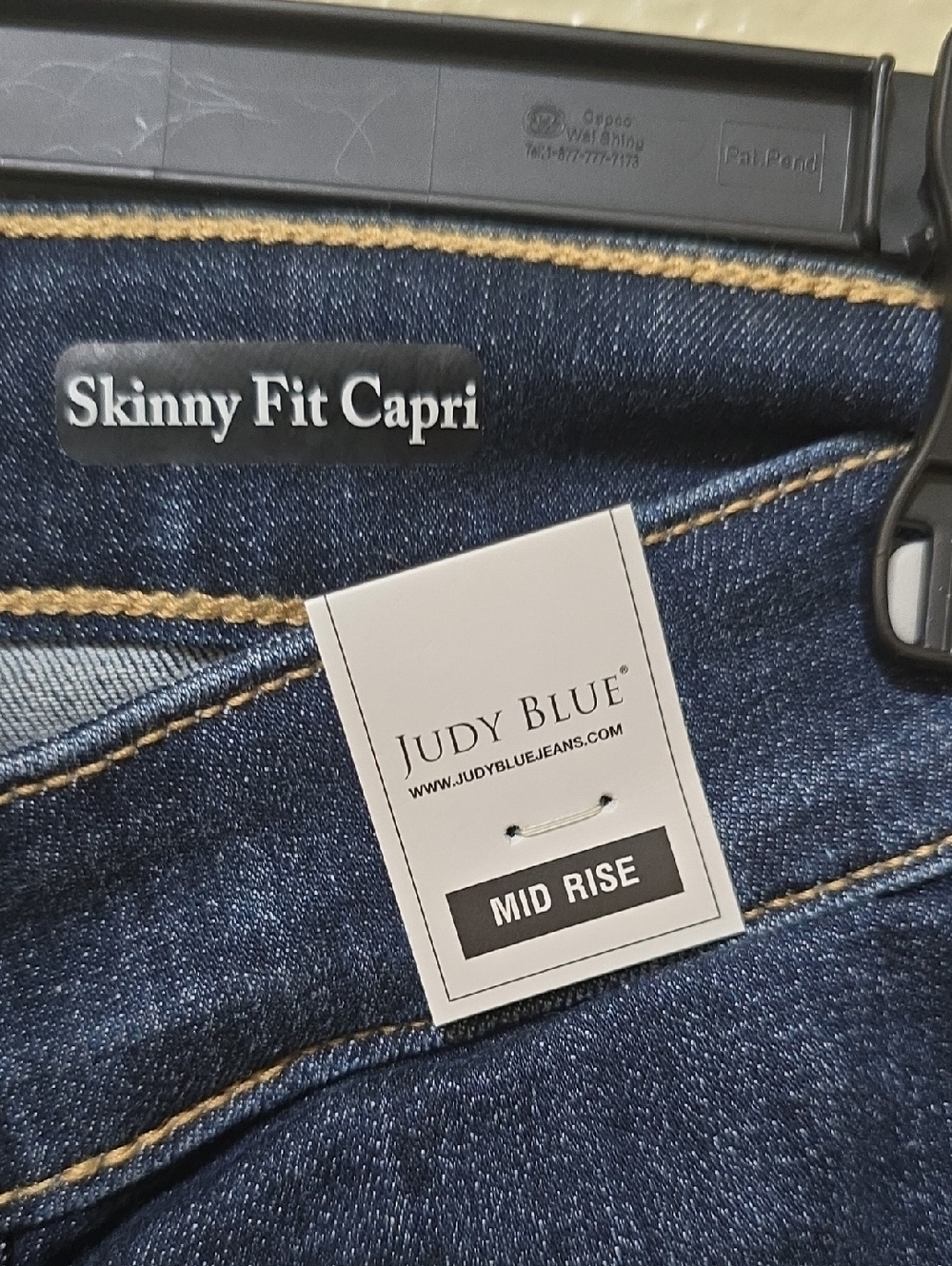 Judy Blue Dark Wash Women’s Capri Jeans - Dark Blue - Picture 3 of 6